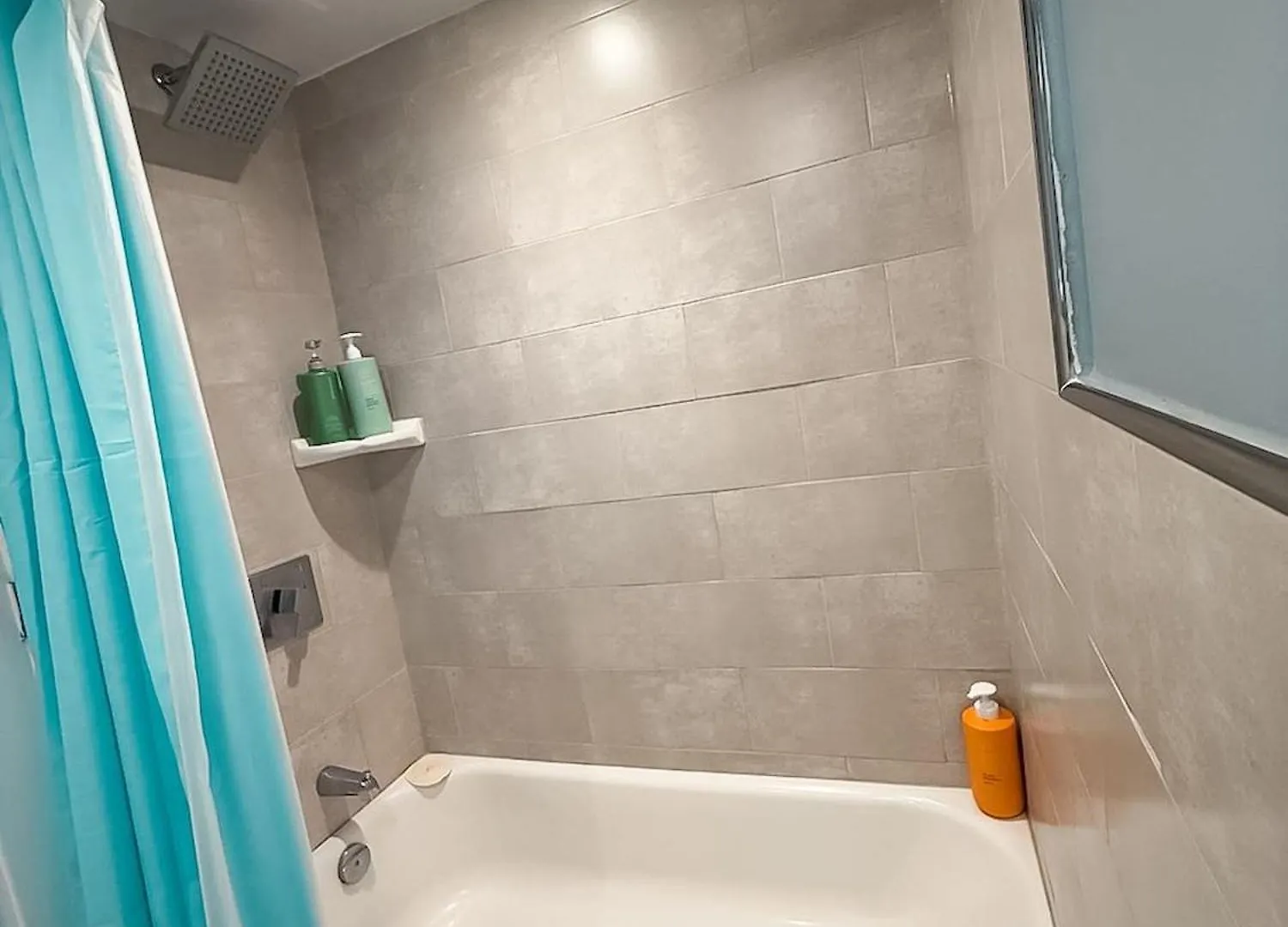 New Stunning Beachfront Condo At The Coral Beach فريبورت شقة
